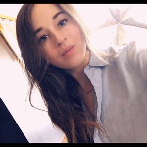 Meet your Posher, Vanessa